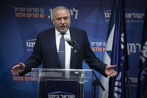 ליברמן רמז: מוכן לממשלת ימין חרדים, בלי פשרות