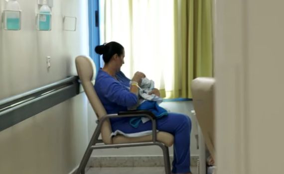 בייבי בום: הנשים שנאלצו ללדת תחת אש