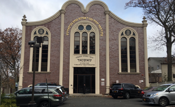 בדרך לבית הכנסת: יהודי נדקר בניו יורק, מצבו קריטי