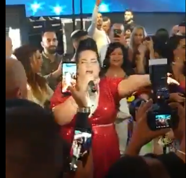 "באסה סבבה": נטע הפתיעה זוג בחתונה בדרום. צפו