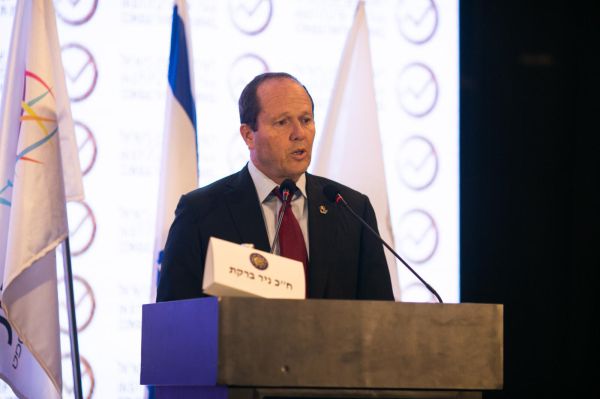 ברקת על סער: מתואם עם השמאל, הקריאה אינה תמימה