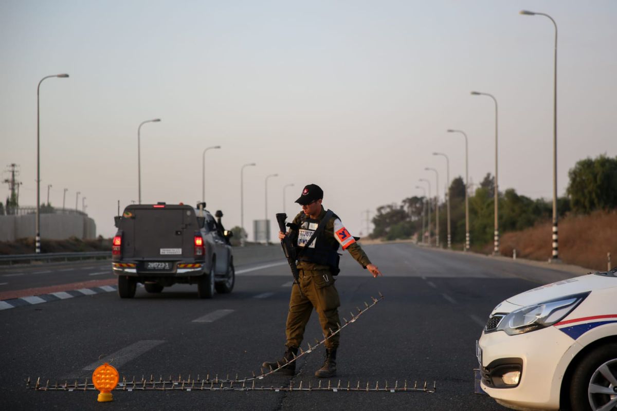 הסוף לסגר? גנץ: "האיום יוסר בדרך זו או אחרת"