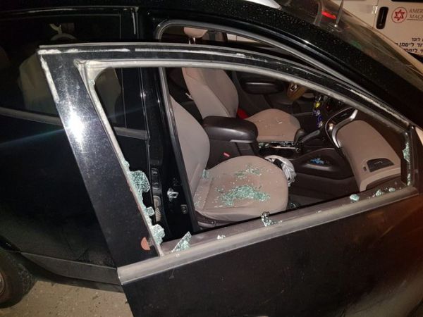 דיווח: פיגוע אבנים בכביש 55, גבר נפצע באורח קל