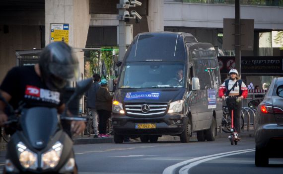 לראשונה הופעלה תחבורה ציבורית בשבת