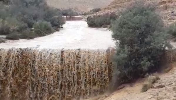 מרהיב • צפו: אחרי סופ"ש סוער- זרימות  בנחלי הדרום