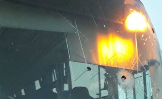 תוך דקות- 3 פיגועים: גבר וילדה נפצעו בפיגועי אבנים ובקת"בים