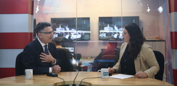 "אגייס תמיכה מהציונות הדתית לא פחות מנתניהו"