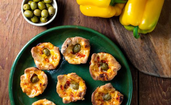 בול לפתיחת שבוע: מתכון מהיר לפיצות מדליקות