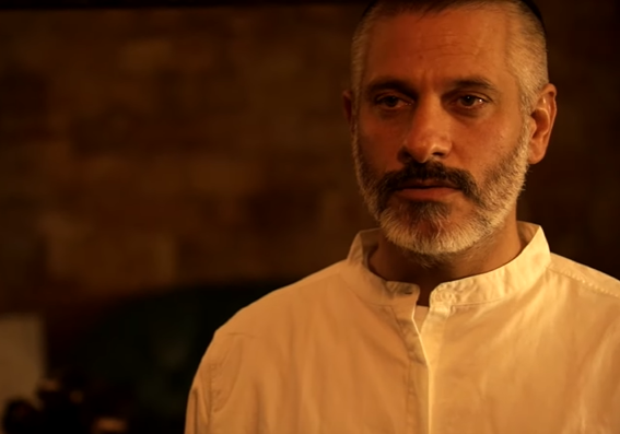 "אני מכור": אביתר בנאי חשוף מתמיד. צפו