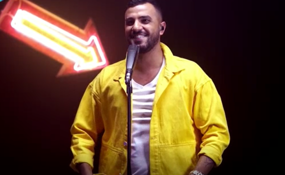 משעשע: איתי לוי מבצע את הלהיט שלו בגרסה חסידית