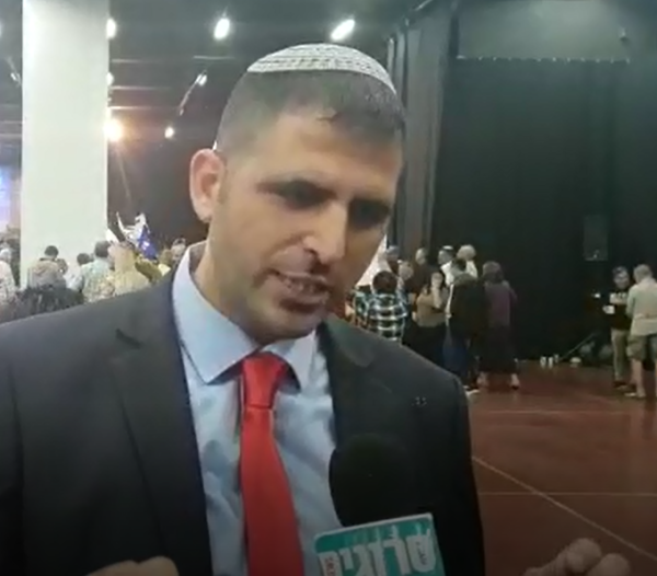 קרעי לסרוגים: באנו למחות נגד ממשלת המיעוט