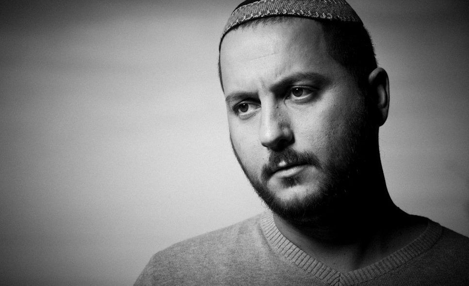 אחיו של עמיר בניון יוצא נגד "היהודים באים"