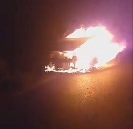 טרור: פלסטינים השליכו בקת"ב, הנוסעים נמלטו