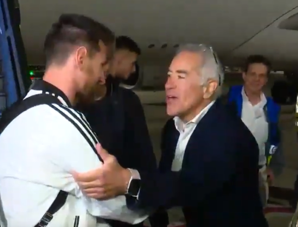 צפו: נבחרת ארגנטינה ומסי נוחתים בישראל