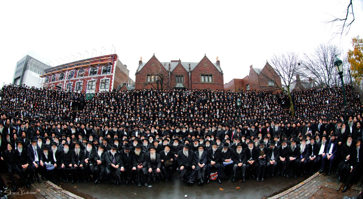 מזהים? אלפי שלוחי חב"ד בתמונה אחת