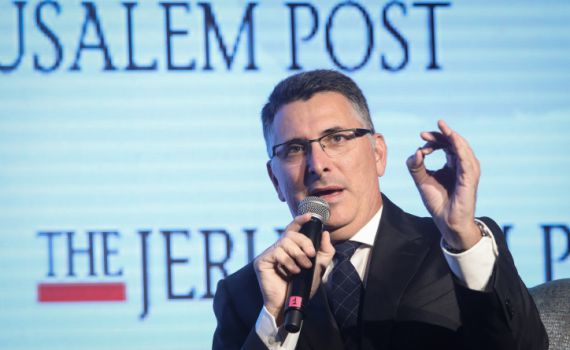 סער: "חגגת בקדימה"; ברקת: "תתבייש לך"