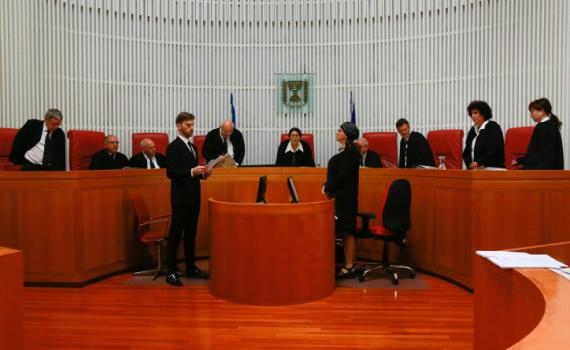 הרב אבינר מצטרף לבקורת על מערכת המשפט