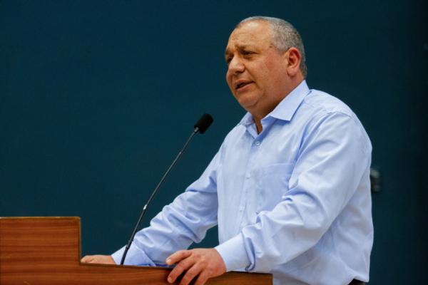 שנה אחרי: התפקיד הראשון של אייזנקוט באזרחות