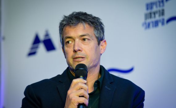 אופס • יועז הנדל רצה לפרגן וחטף: "סדר עדיפויות דפוק"