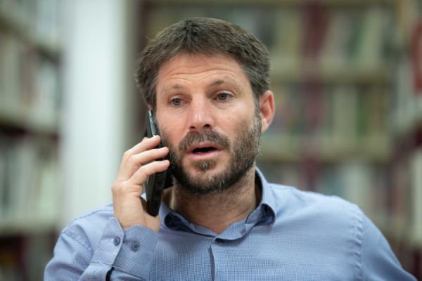 "אדם עם לב ענק": הרשת מתמוגגת מבצלאל סמוטריץ'