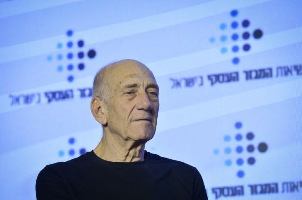 חוזר לפוליטיקה? הבקשה של אולמרט מהנשיא ריבלין