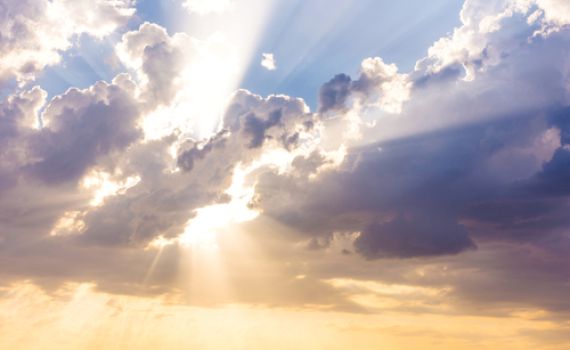 מה צריך להיות יחסנו לציווי האלוהי?