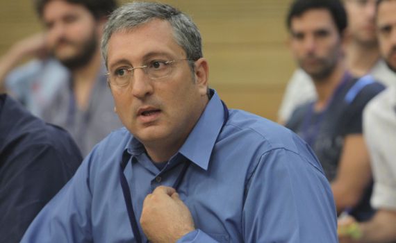 ניר חפץ: לא נגד רה"מ, משפחתי עוברת מסע מכוון