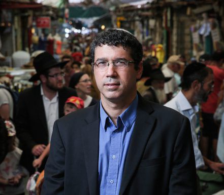 "מצטער כבוד הרב חיים נבון. הפעם אתה טועה"