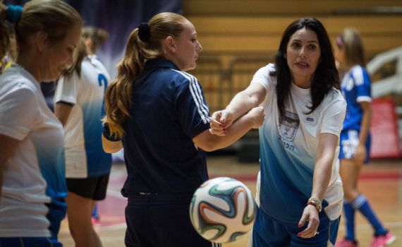 מחאת הכדורגלניות: "לא נסתפק בפירורים מהתקציב"