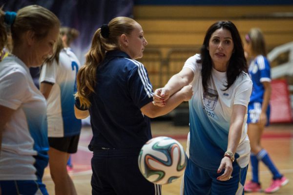 מחאת הכדורגלניות: "לא נסתפק בפירורים מהתקציב"