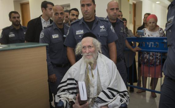 תלמידות אולפנה התארחו בשבת אצל חסידי ברלנד