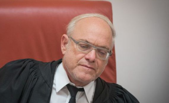 בעקבות הסערה: השופט הנדל מחק את פסק דינו