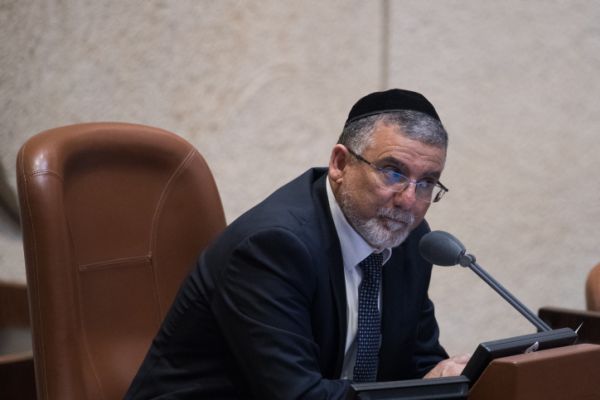 השר יצחק וקנין: "יש פה ציד מכשפות כנגד נתניהו"