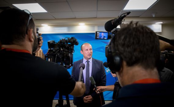 נפתלי תפוס פיקוד | הסיבה שבנט חזר למרכז המפה