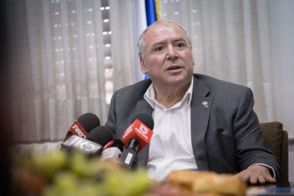 אמסלם: "שסער ילמד את שיעור הנאמנות של הבלוק"