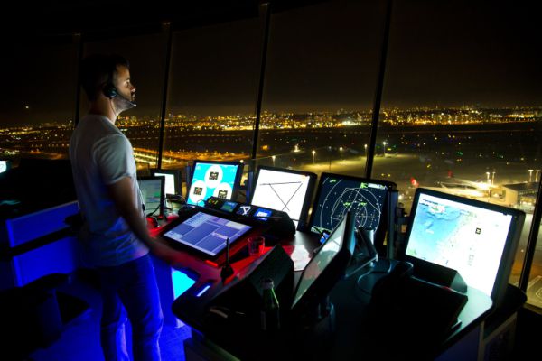 הולנד: טייס לחץ בטעות על לחצן מצוקה, הנוסעים פונו