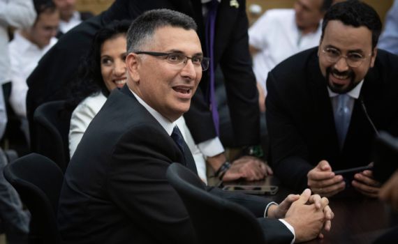 גדעון סער: "במקום נתניהו הייתי מתפטר"