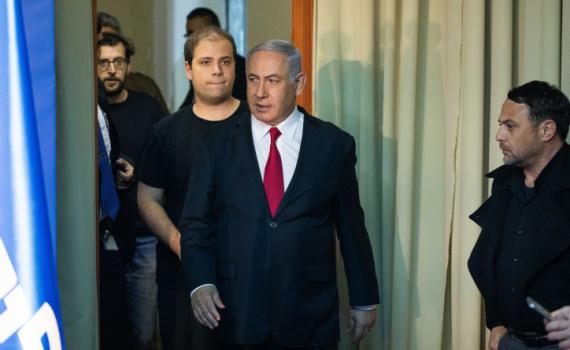 יועצי נתניהו ערערו לעליון: "המשטרה פורצת כל יום"