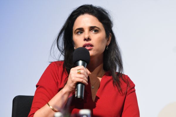 שקד: 'בפעם הראשונה אני מתביישת שאני פוליטיקאית'