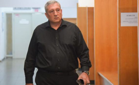 ניר חפץ עזב את הדיון וצעק לשופט: אתה שופך את דמי!