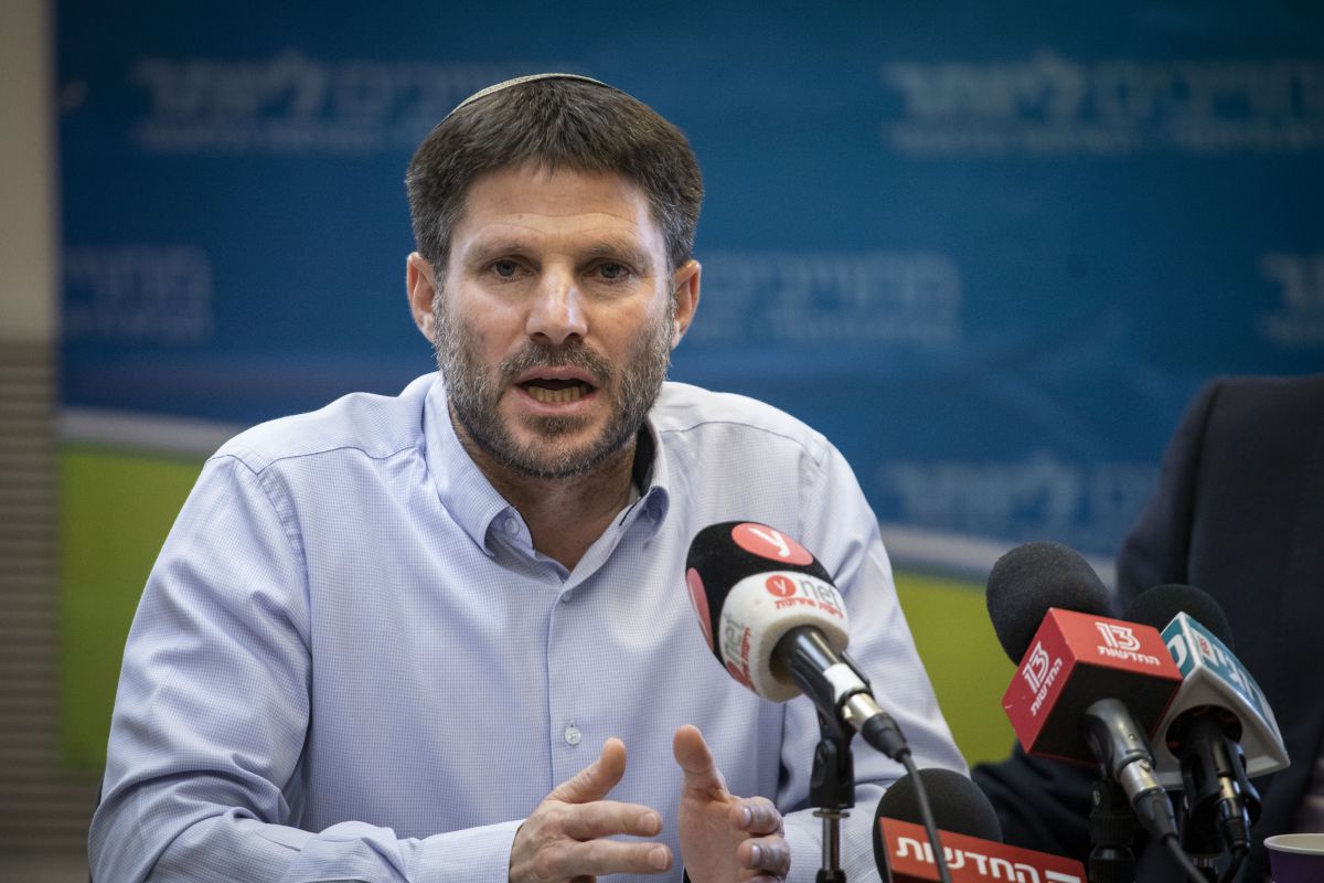 סמוטריץ' בפנייה לנתניהו: אמץ את דו"ח אדמוני לוי