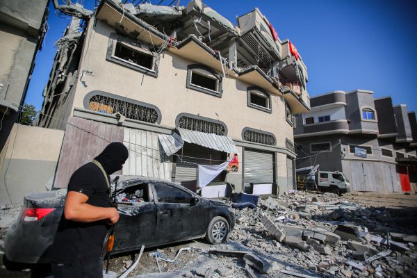 ישראל מזהירה את חמאס: "אם תצטרפו- נפיל בניינים"