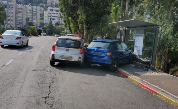 סטה מהכביש ודרס אישה שעמדה בתחנת אוטובוס