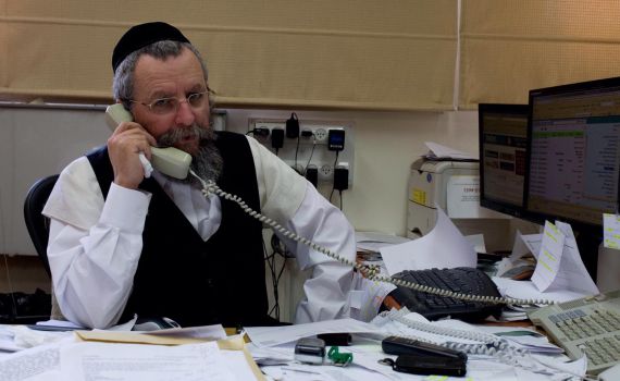 האירוע בוטל? זה הסכום שתרמו עם ישראל לרב פירר