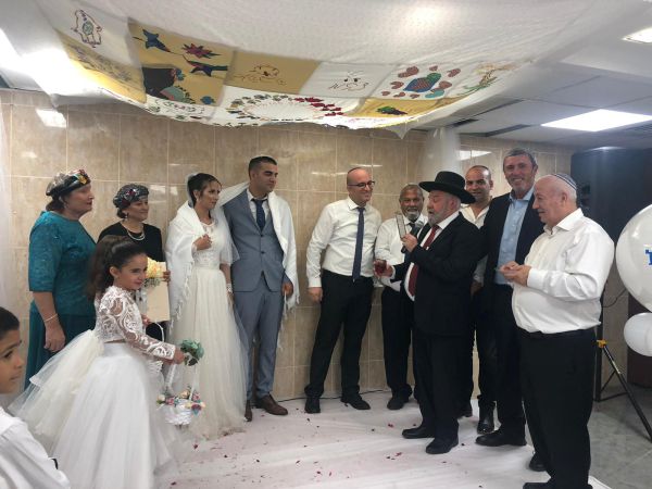 למרות הכל: חתונה הלילה בבית כנסת בנתיבות • צפו