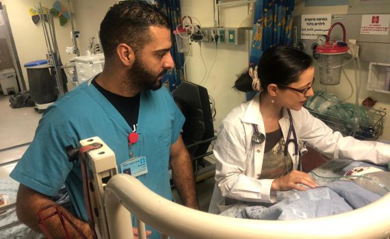 ילד בן 3 נכווה בביתו בגבעת זאב, מצבו בינוני