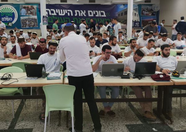 הציונות הדתית מתגייסת לטובת ישיבת קרני שומרון