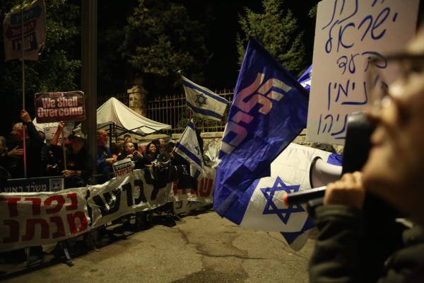 בת"א וירושלים: עוד הפגנות בעד ונגד נתניהו • צפו