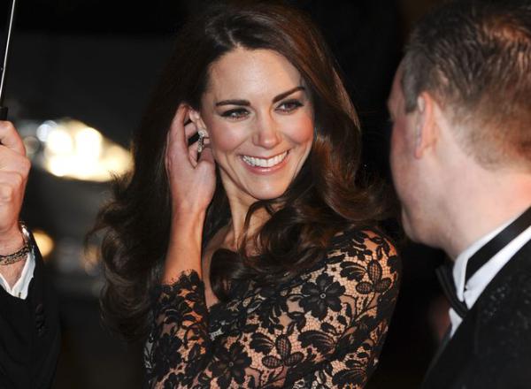 למה הדוכסית לא מרשה לילדיה לבוא לאירועים?