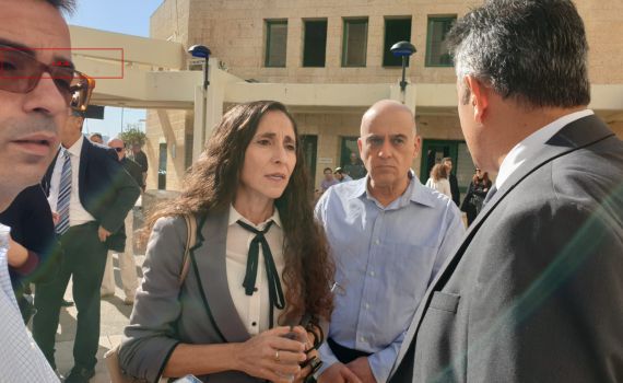 צפו: אורלי בן ארי מקבלת את ההודעה שמינויה הוקפא